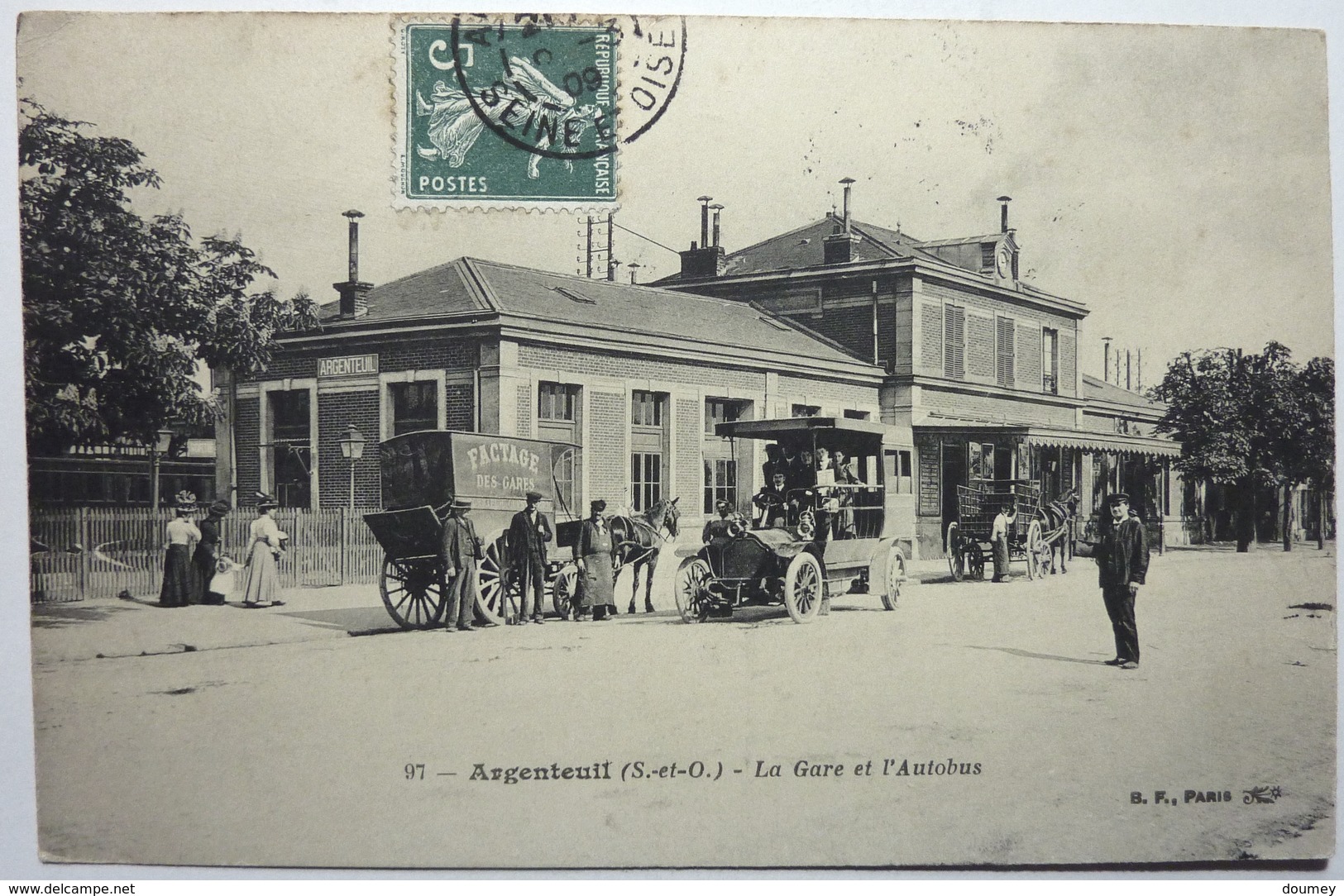 LA GARE ET L'AUTOBUS - ARGENTEUIL - Argenteuil