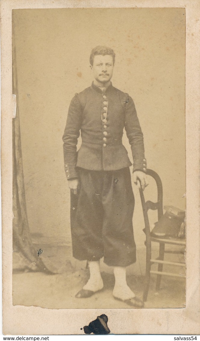 CDV Portrait Militaire En Pied - Second Empire - Photographe Anonyme (Ca 1865-70) - Guerre, Militaire