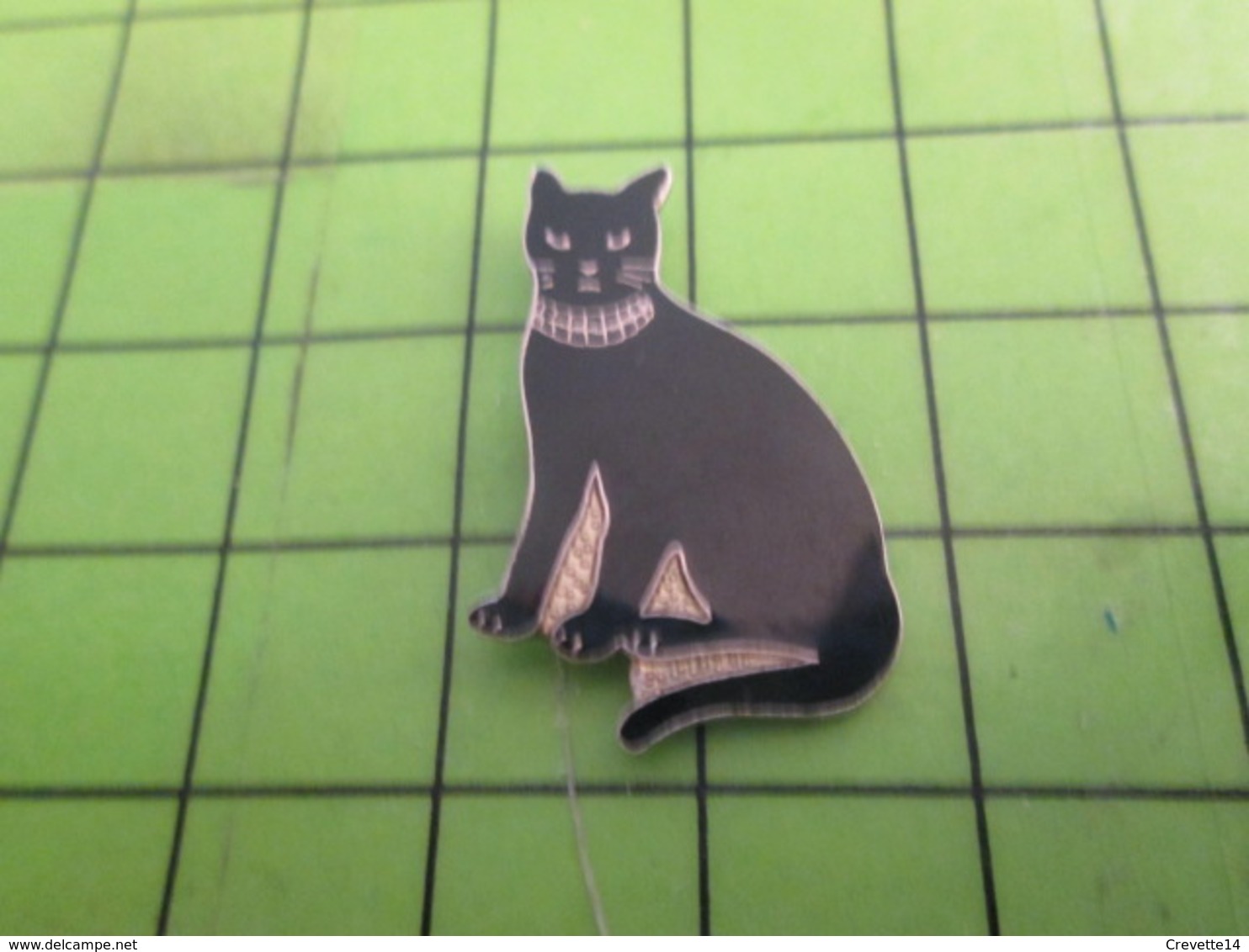 810E Pin's Pins / Rare & De Belle Qualité : THEME ANIMAUX / CHAT NOIR AVEC COLLIER - Tiere