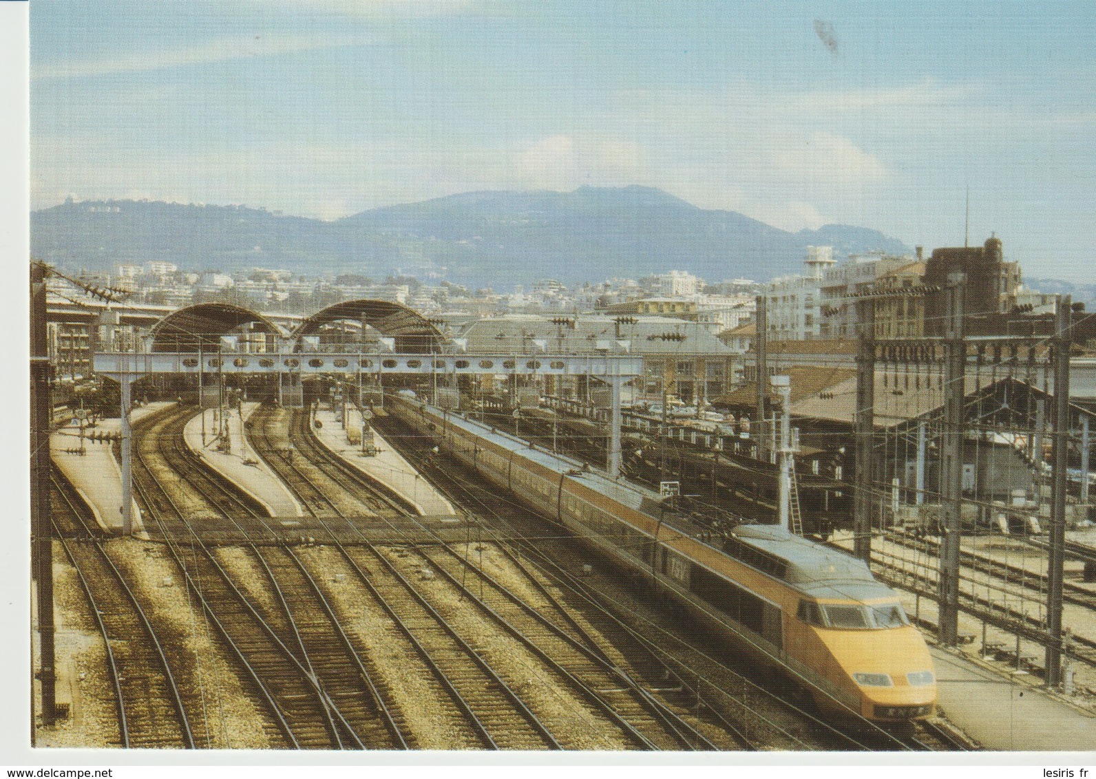 CP - N° 1 T.G.V. EN GARE DE  NICE - 100 ANS DE LA COTE D'AZUR - 1988 - SOUS LE PATRONAGE DU COMITÉ RÉGIONAL DE TOURISME - Autres & Non Classés