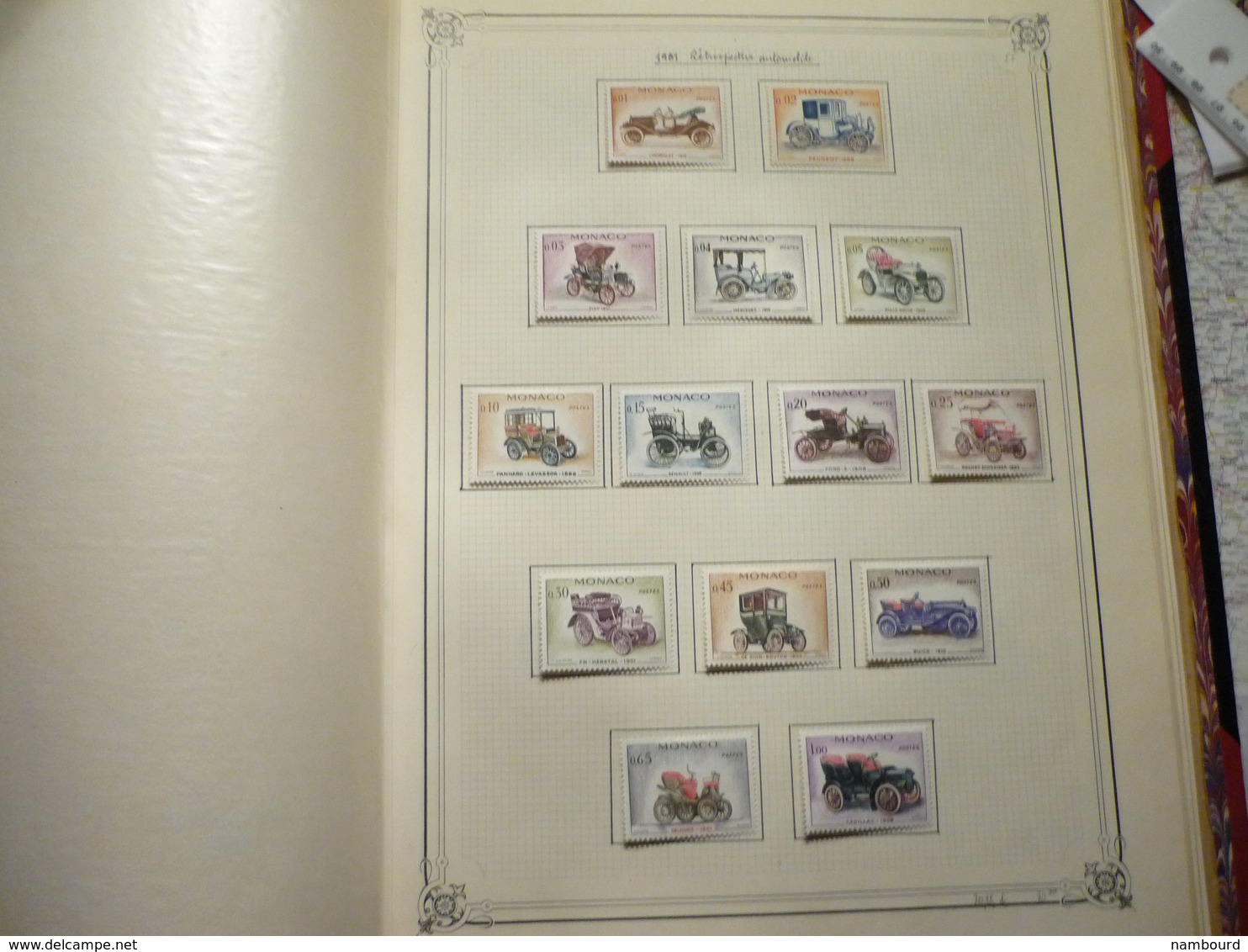 Album et boitier standard Yvert et Tellier collection de timbres de Monaco neufs avec charnières Début-1969