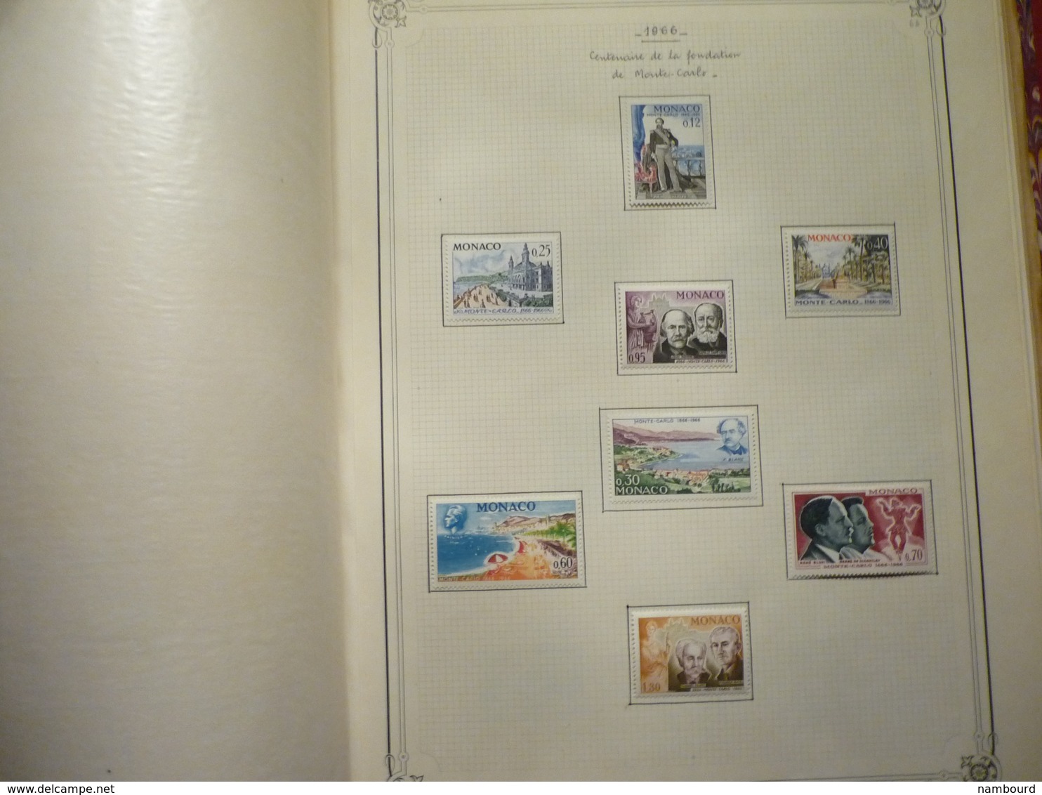 Album et boitier standard Yvert et Tellier collection de timbres de Monaco neufs avec charnières Début-1969