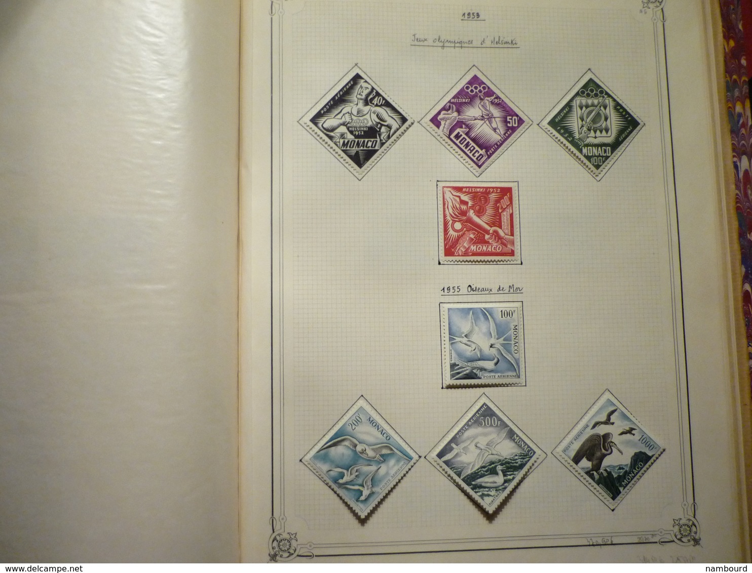 Album et boitier standard Yvert et Tellier collection de timbres de Monaco neufs avec charnières Début-1969