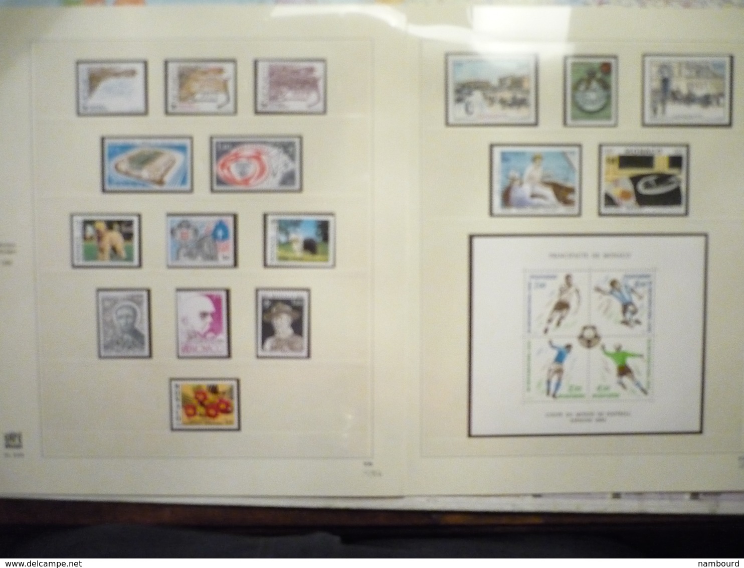 Collection de timbres de Monaco neufs sans charnières dans Album SAFE de 1979 à 1986