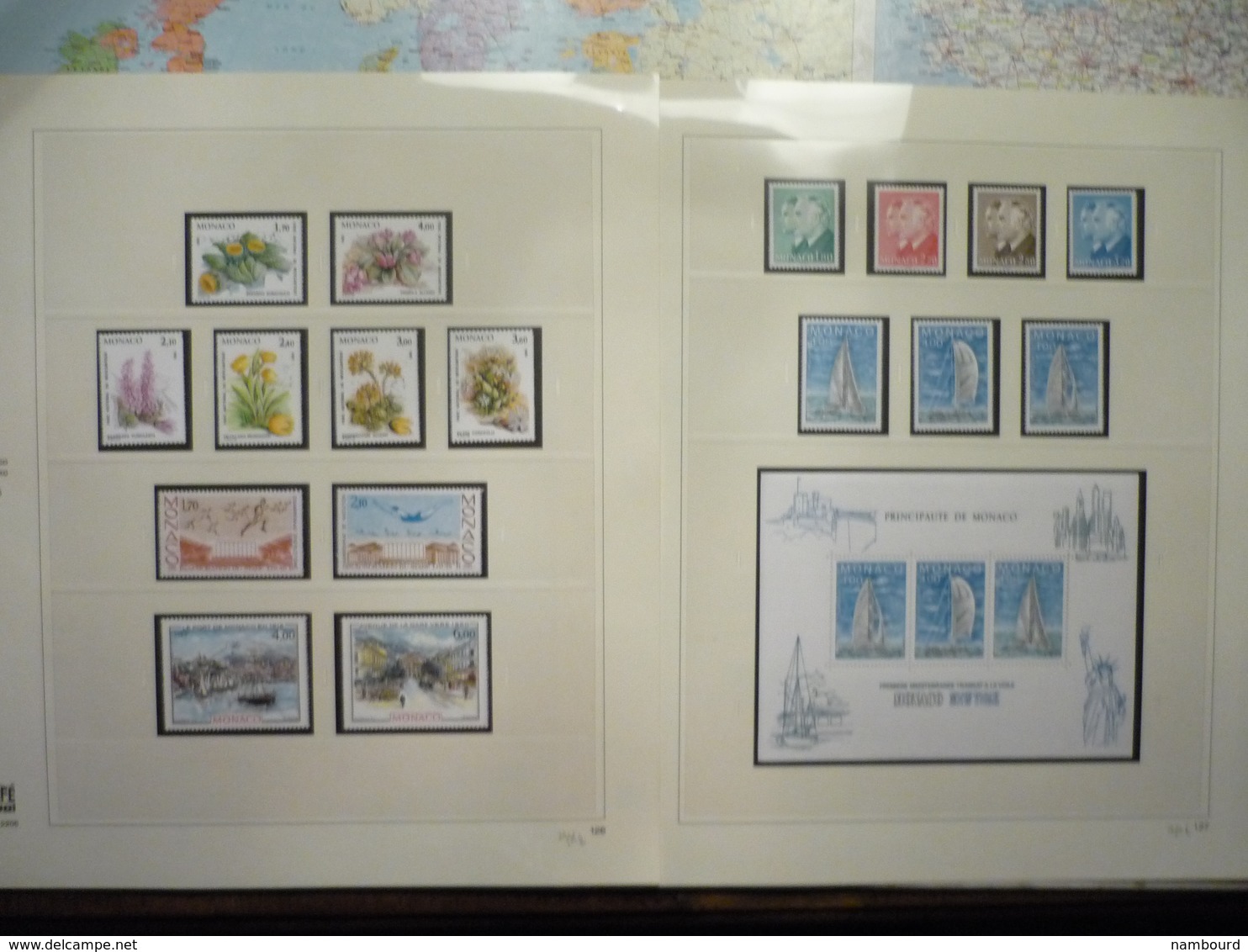 Collection de timbres de Monaco neufs sans charnières dans Album SAFE de 1979 à 1986