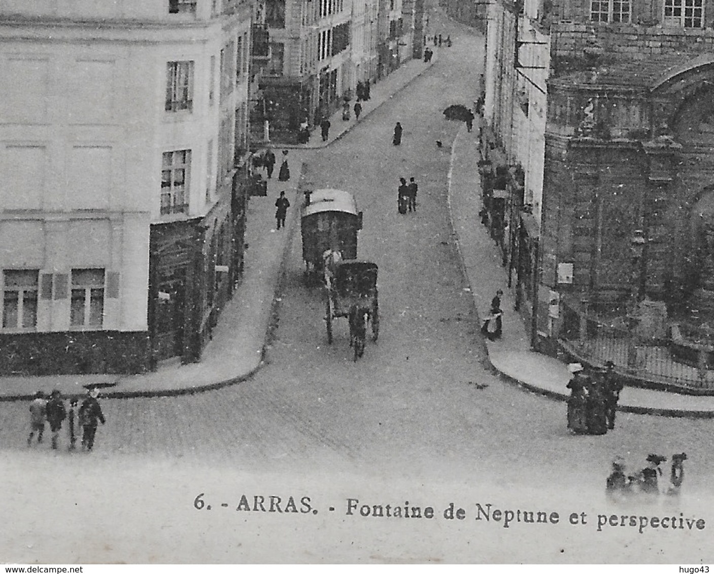 ARRAS EN 1921 - N° 6 - FONTAINE DE NEPTUNE ET PERSPECTIVE DES RUES ST AUBERT AVEC ATTELAGE - CPA VOYAGEE - Arras