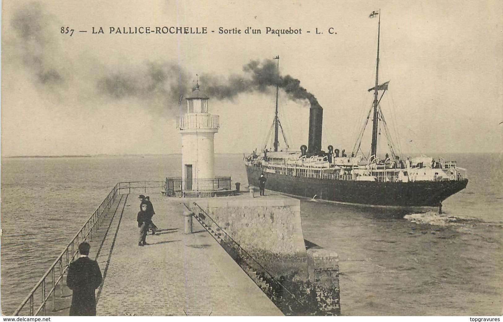 CP LA PALLICE-ROCHELLE SORTIE D'UN PAQUEBOT - La Rochelle