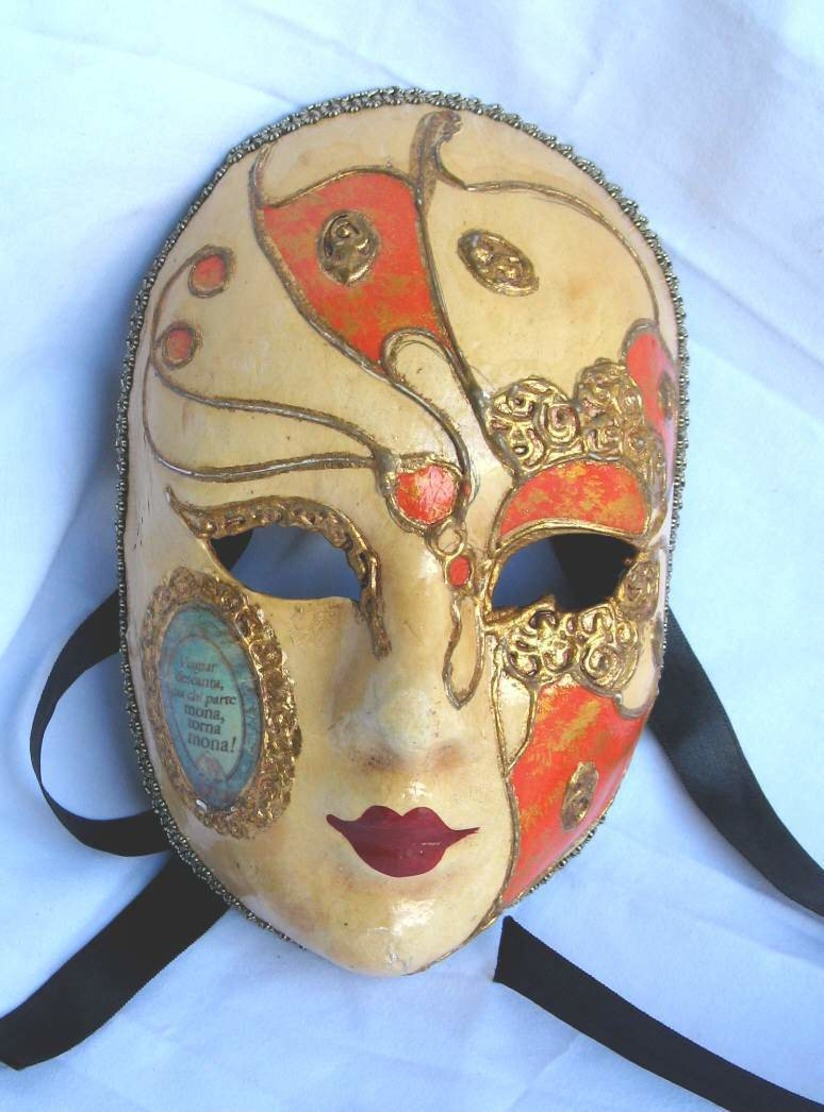 Authentique Masque De Venise En Papier Maché. - Art Populaire