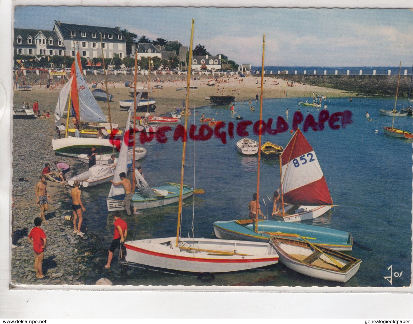 29- LOCQUIREC- LA PLAGE ET LES BATEAUX DE L' ECOLE DE VOILE - Locquirec