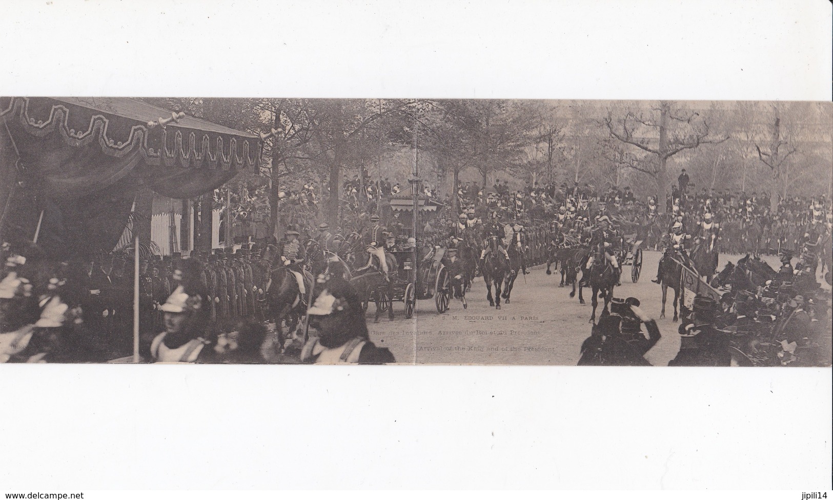 CARTE PANORAMIQUE FORMAT 28 X 9  Cm DOS SIMPLE EDOUARD VII A PARIS ARRIVEE DU ROI ET DU PRESIDENT GARE DES INVALIDES - Familles Royales