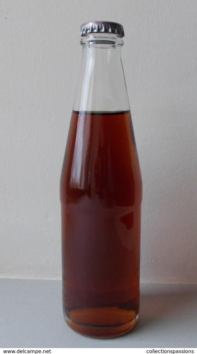 - RARE - Ancienne Bouteille En Verre. Erreur De Bouteille - COCA COLA - Année 80 - 19cl - Bouteille Jamais Ouverte - - Flaschen