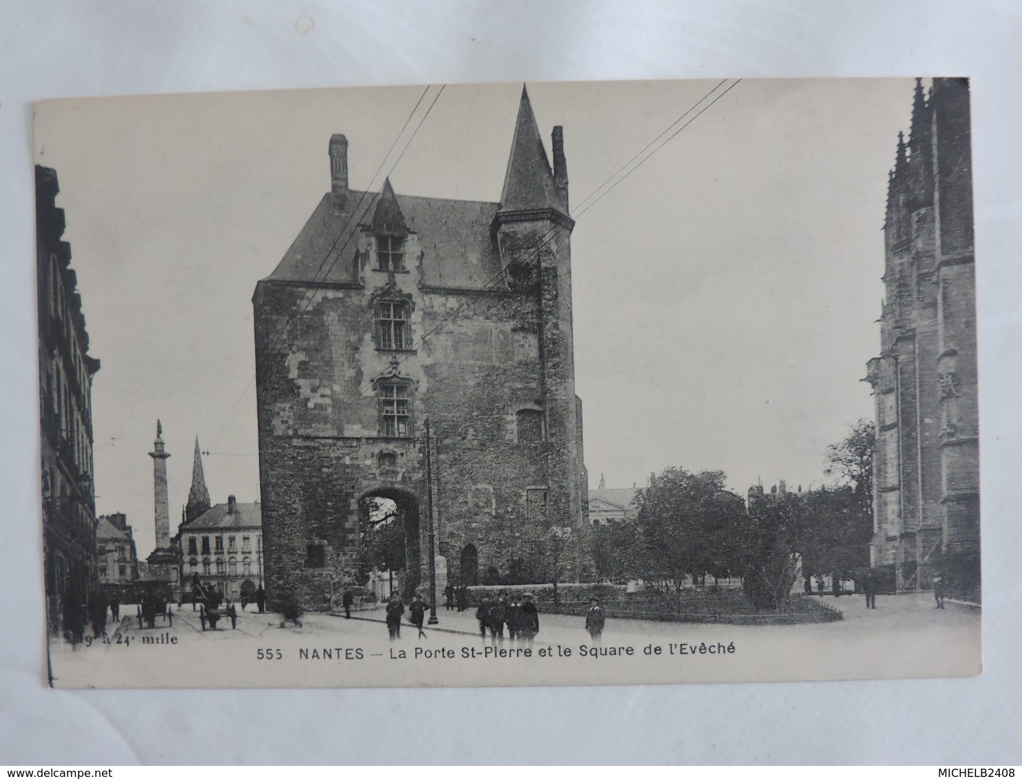 Nantes - La Porte St-Pierre Et Le Square De L'Evêché Ref 2029 - Nantes