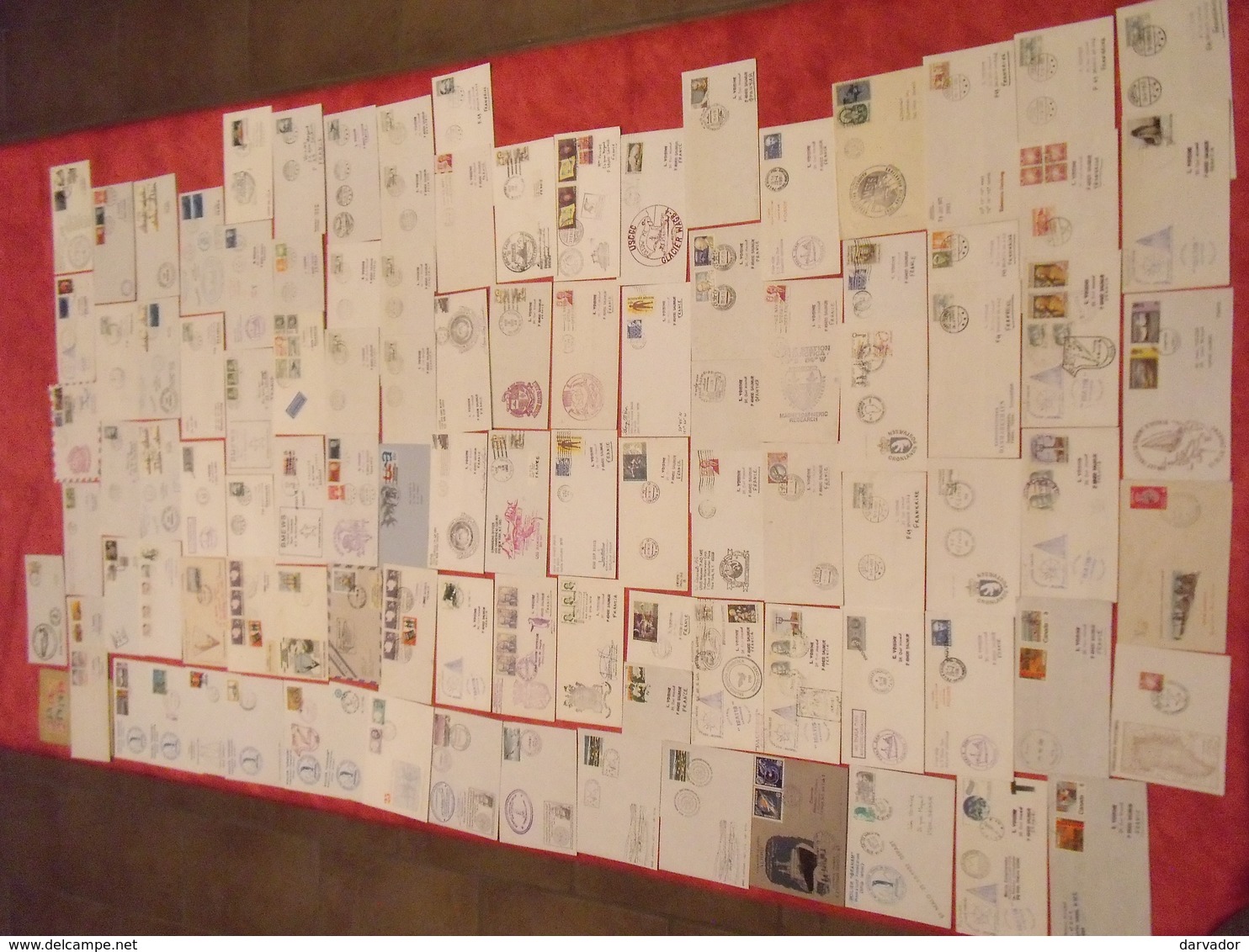 TC19 / RARE collection de 235 enveloppes oblitérées ayant voyagées thème polaire divers monde ( nombreuses thématiques )