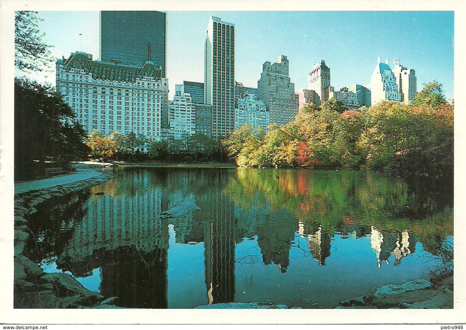 New York City (N.Y., Usa) View Of The Hotels From Central Park Lake - Parchi & Giardini