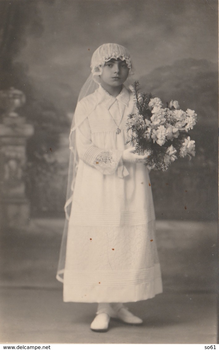 8130. Vecchia Old Photo Foto Bambina Child Foto Scagliola  Novi Ligure 5 Maggio 1929  13x8 - Personnes Identifiées