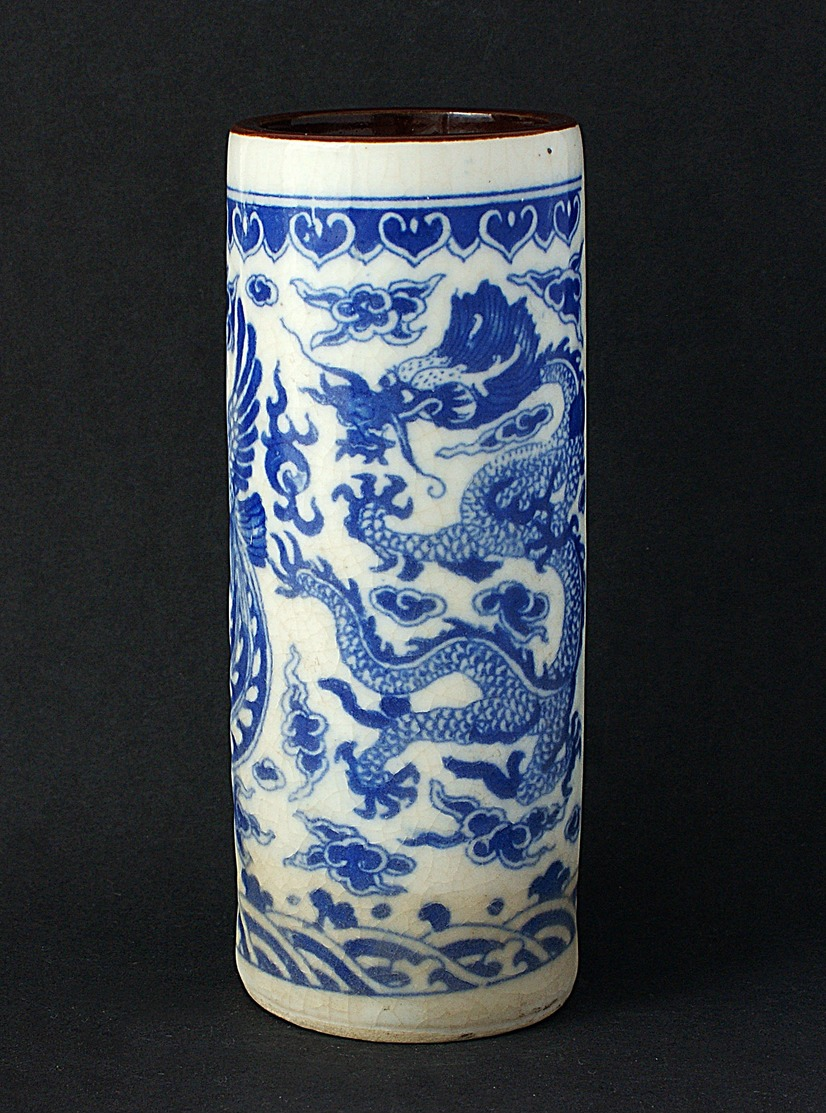 Chinese Blue & White Pottery Hat Stand, Chinese Yongzheng Porcelain, Phoenix & Dragon Pattern Chinese Art Pottery. - Arte Orientale