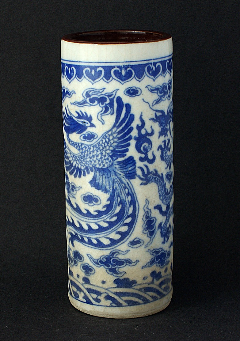 Chinese Blue & White Pottery Hat Stand, Chinese Yongzheng Porcelain, Phoenix & Dragon Pattern Chinese Art Pottery. - Art Oriental