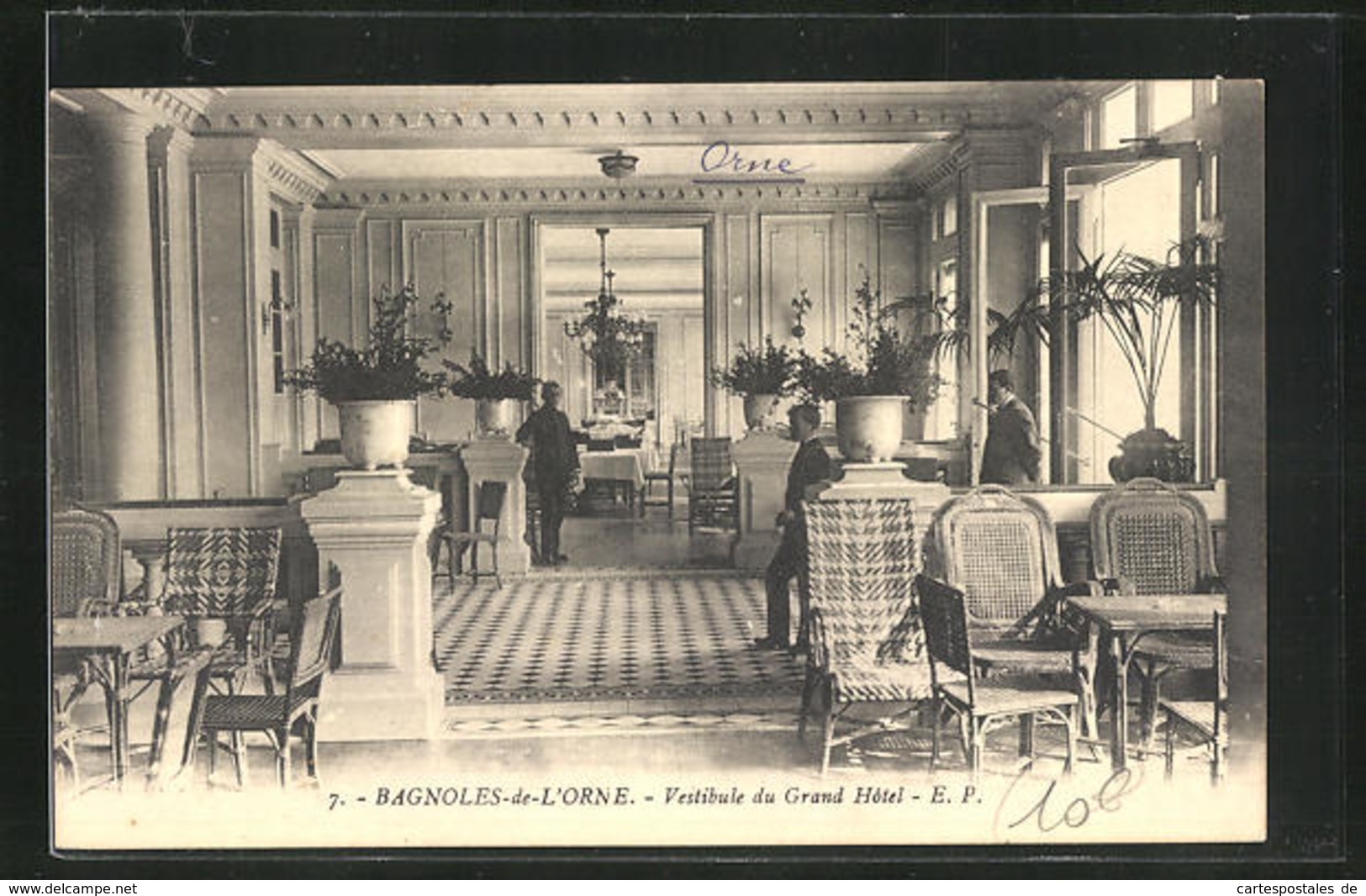 CPA Bagnoles-de-L`Orne, Vestibule Du Grand Hotel - Bagnoles De L'Orne