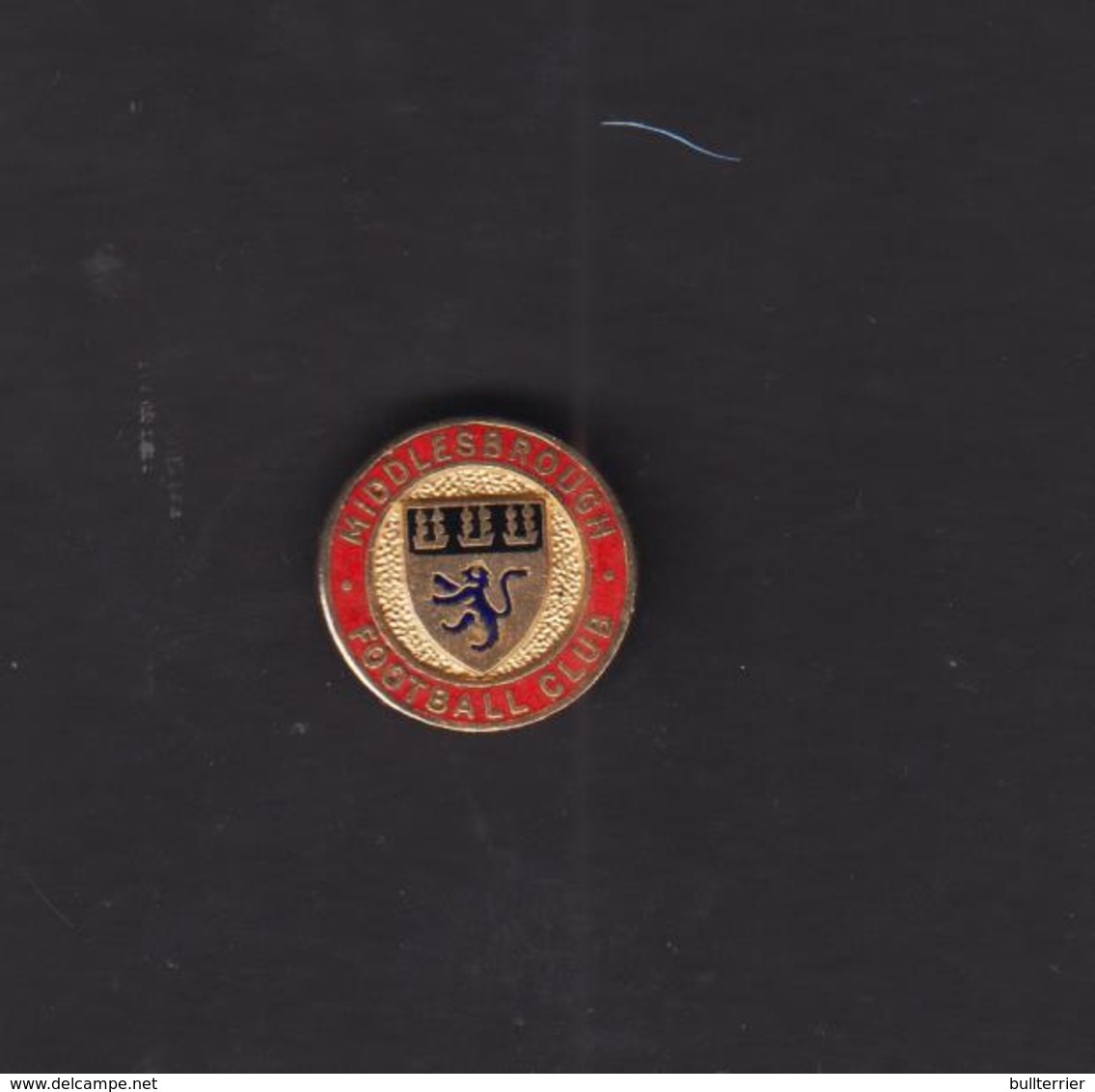 MIDDLESBROUGH FC -  ATTRACTIVE TROCOLOUR METAL BADGE -  FINE CONDITION - Football