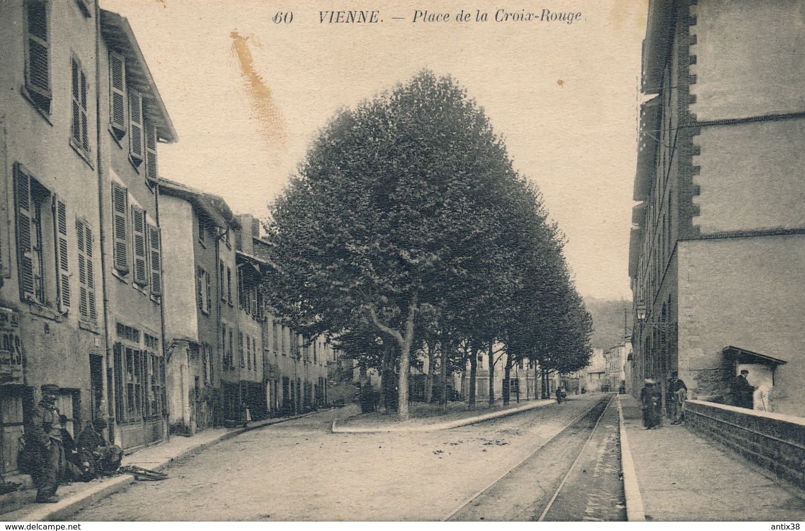 I11 - 38 -  VIENNE - Isère - Place De La Croix-Rouge - Vienne