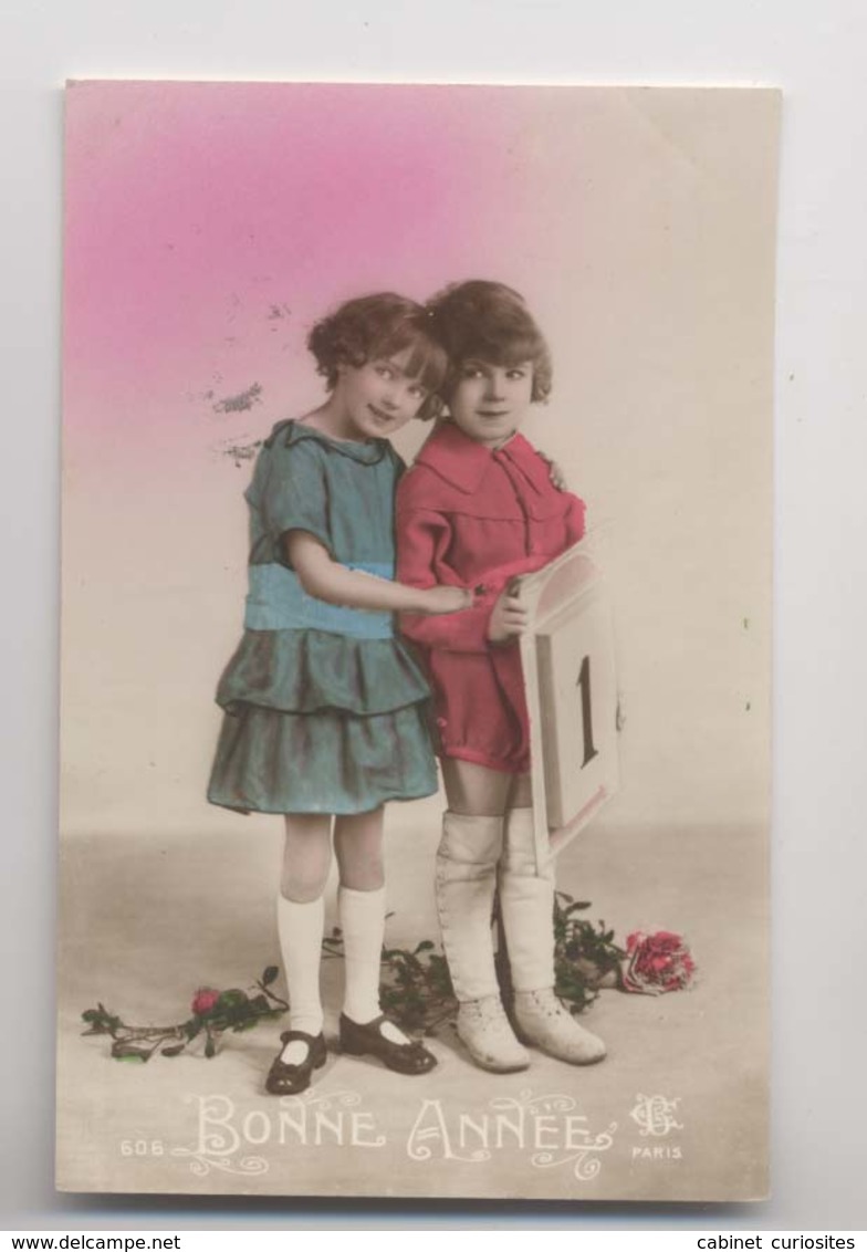 BONNE ANNÉE - Enfants - Page Du Calendrier - Deux Jeunes Filles - Nieuwjaar