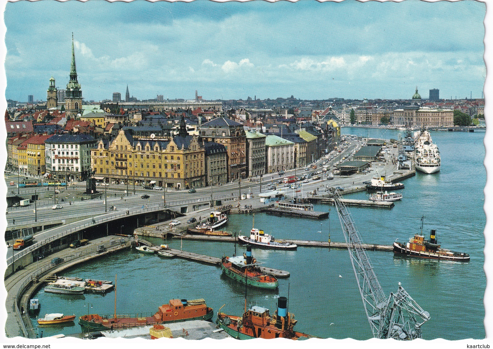 Stockholm - Skeppsbron: FISHING-BOATS, PASSENGER-SHIPS, HARBOUR-CRANE - Zweden