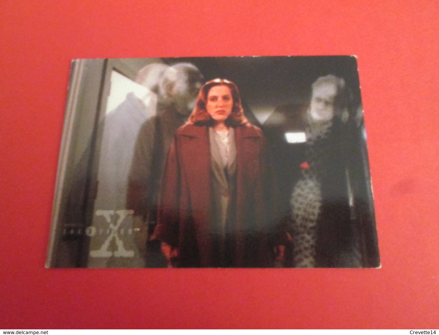 76/100  TRADING CARD TOPPS SERIE TELE X-FILES MULDER SCULLY : N°60 ANNEE - X-Files