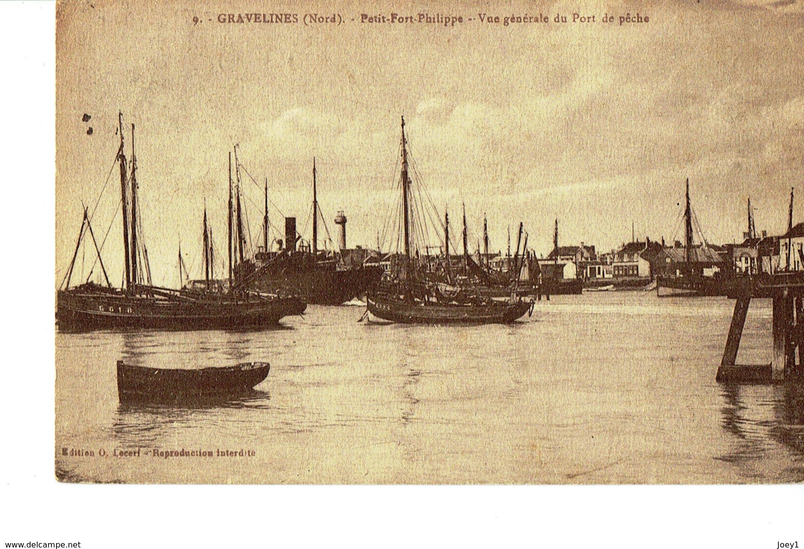 Cpa Gravelines Petit Fort Philippe Et Vue Générale Du Port De Pêche. - Gravelines