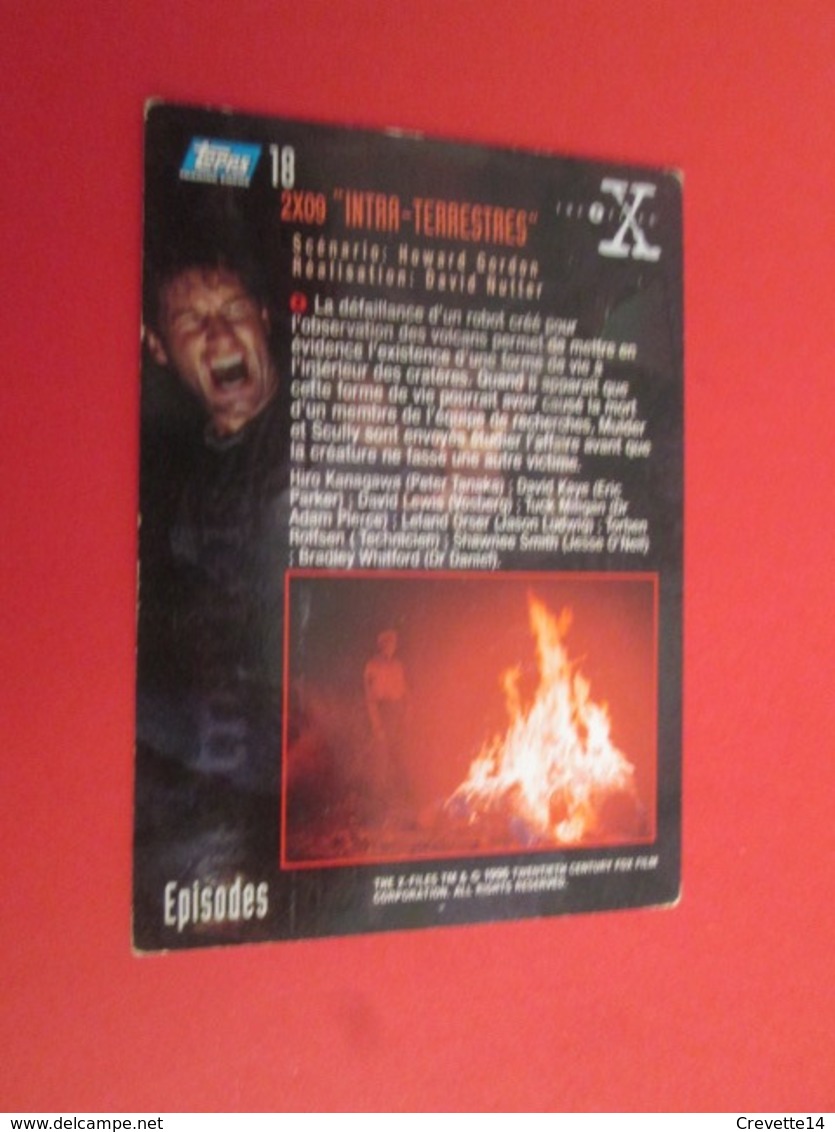 126-150 : TRADING CARD TOPPS SERIE TELE X-FILES MULDER SCULLY : N°18 INTRA-TERRESTRES - X-Files