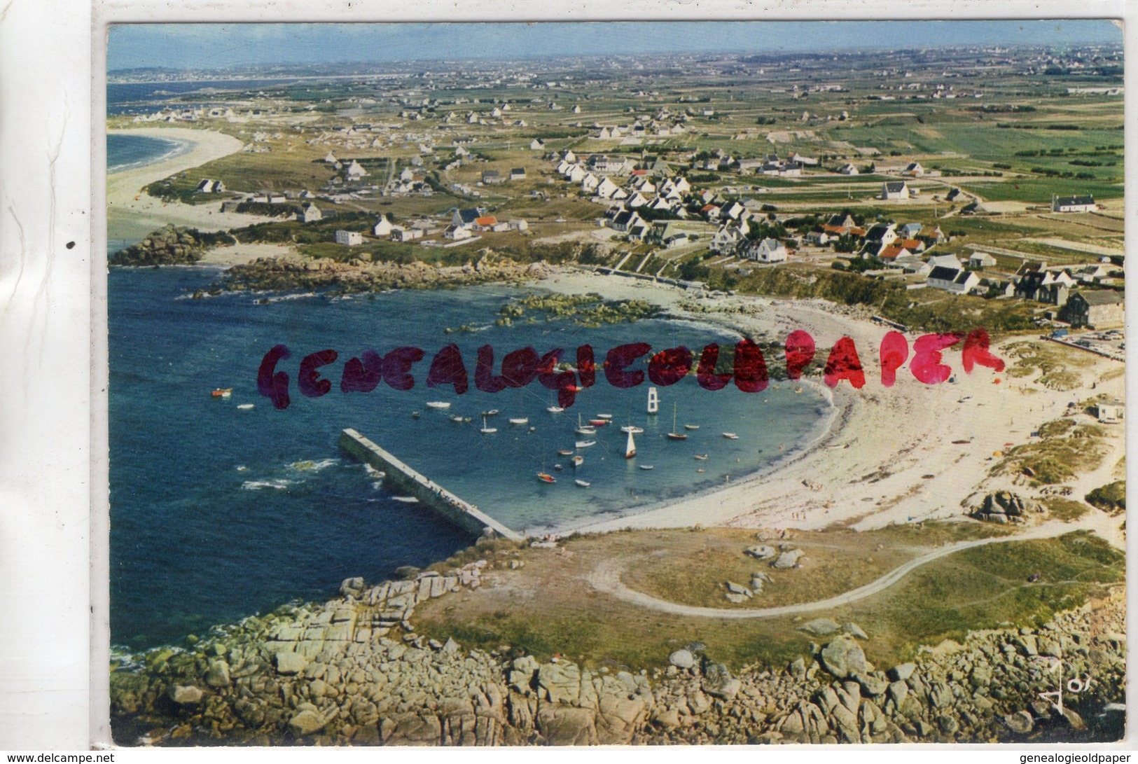 29- CLEDER - LA PLAGE ET LE PORT DE KERFISSIEN   -FINISTERE - Cléder