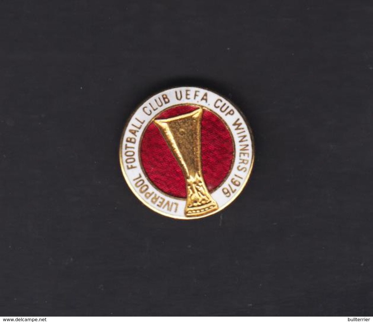 LIVERPOOL - 1975 - UEFA CUP WINNERS  1975  BADGE,  FINE CONDITION - Football