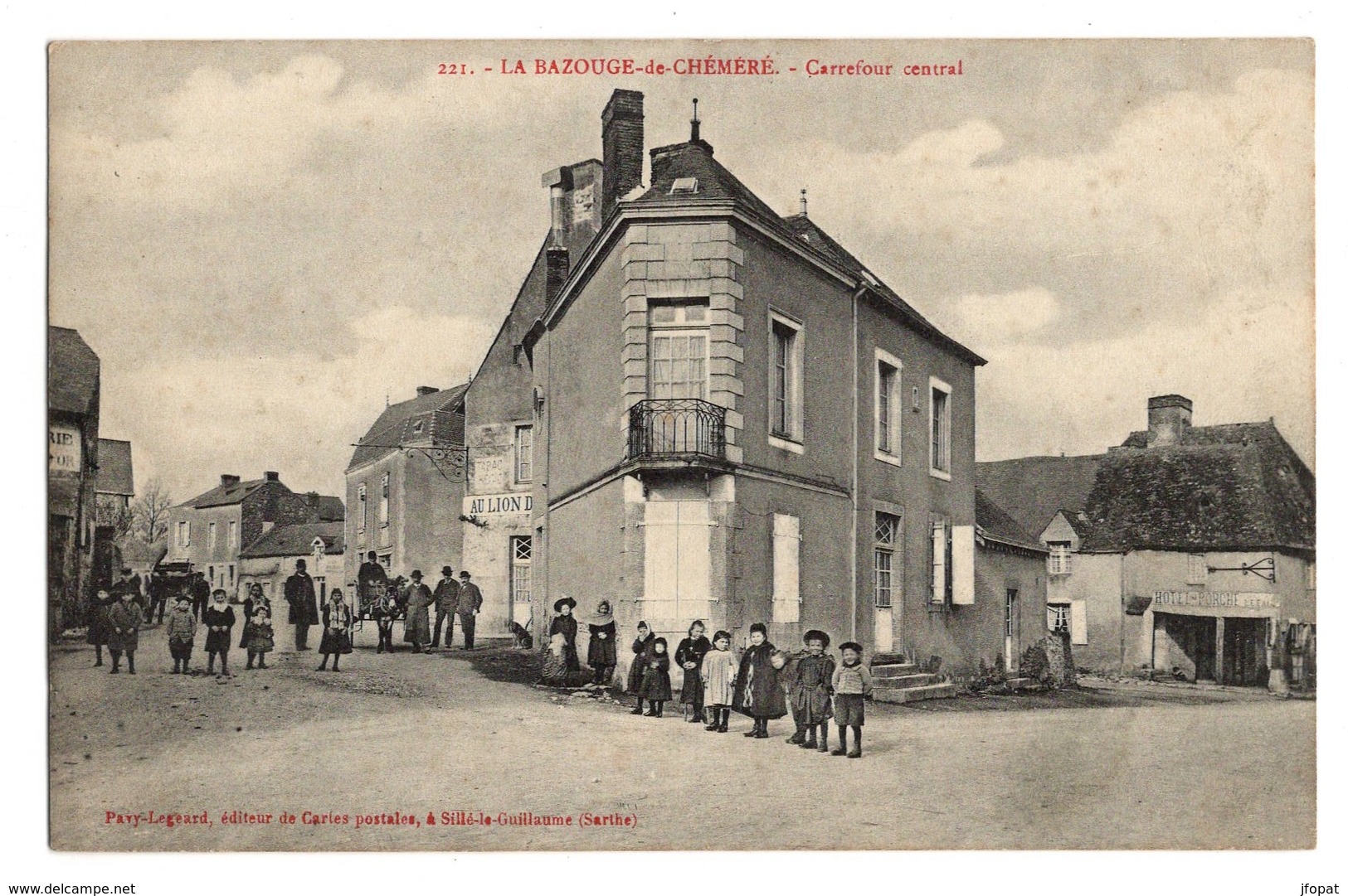 53 MAYENNE - LA BAZOUGE DE CHEMERE Carrefour Central - Autres & Non Classés