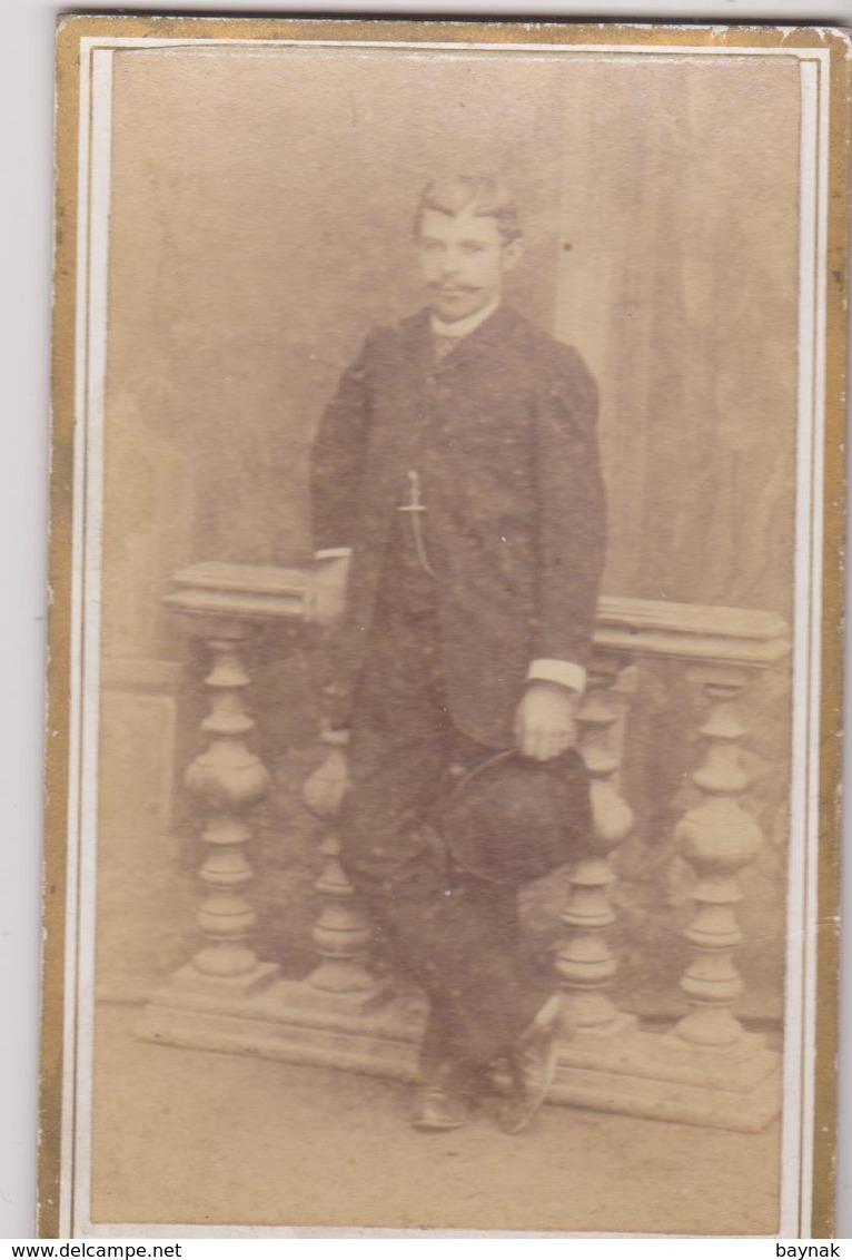 A93  --  CABINET  PHOTO,  CDV  -  AUSTRIA,  .......DORF -   GENTLEMAN  /  PHOTOGRAPH   FIEBER  - 10,5 X 6,5 - Alte (vor 1900)