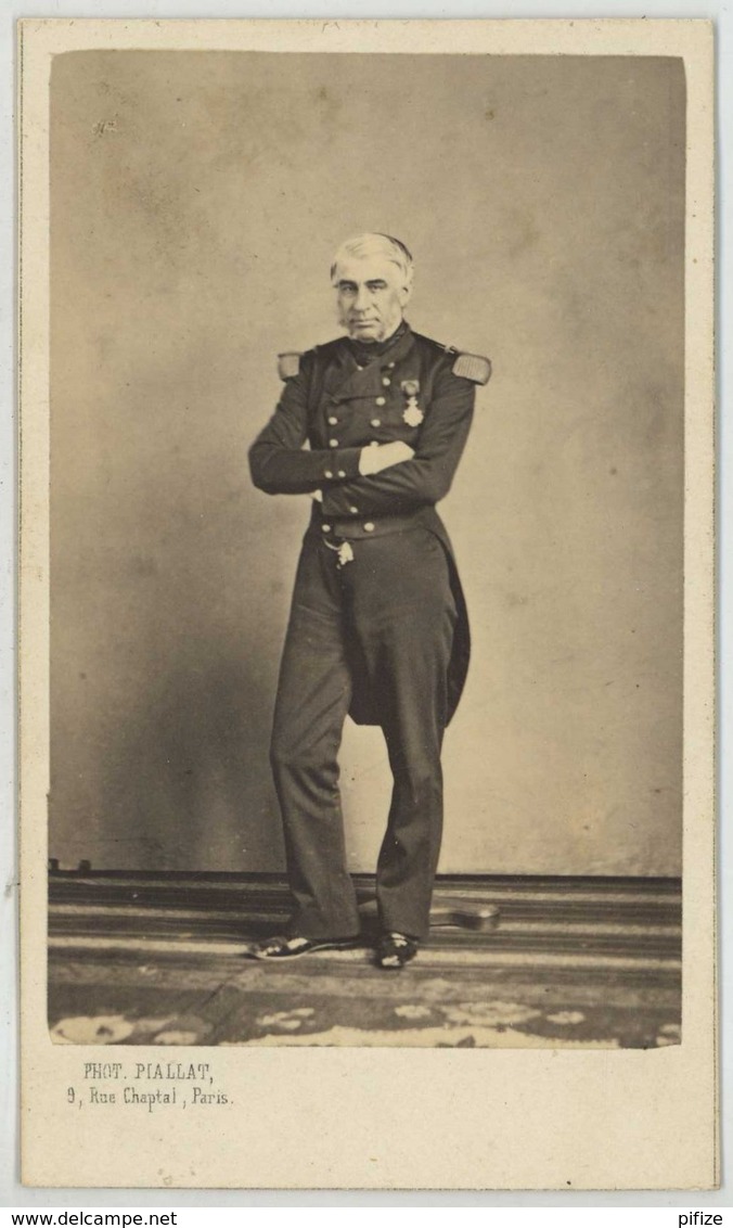 CDV Militaire 1860-70 Piallat à Paris . Marine Nationale ? Amiral ? Légion D'Honneur . - Anciennes (Av. 1900)