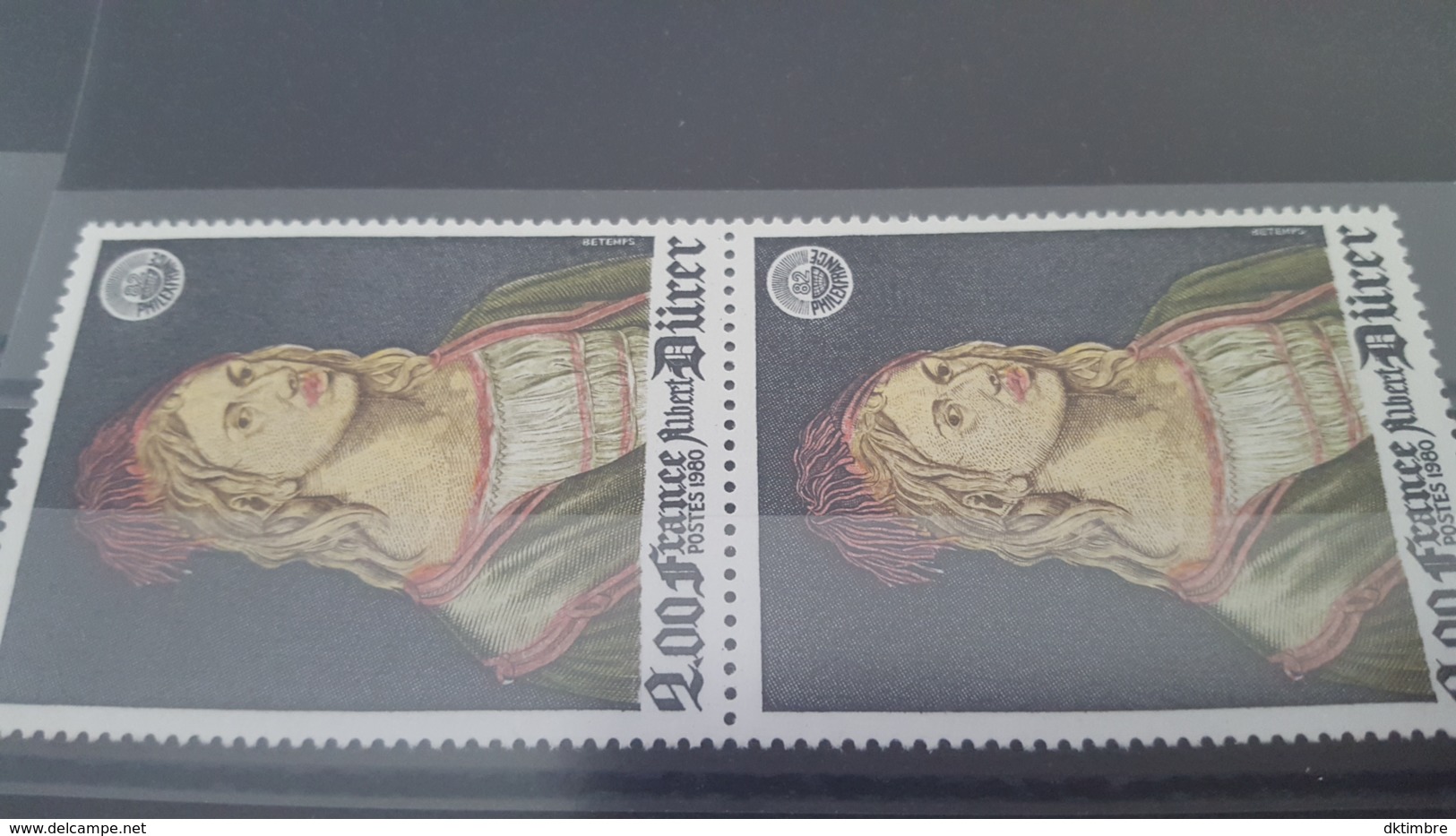 LOT 434076 TIMBRE DE FRANCE NEUF** LUXE VARIETE ROUGE A LEVRES DECALE - Non Classés