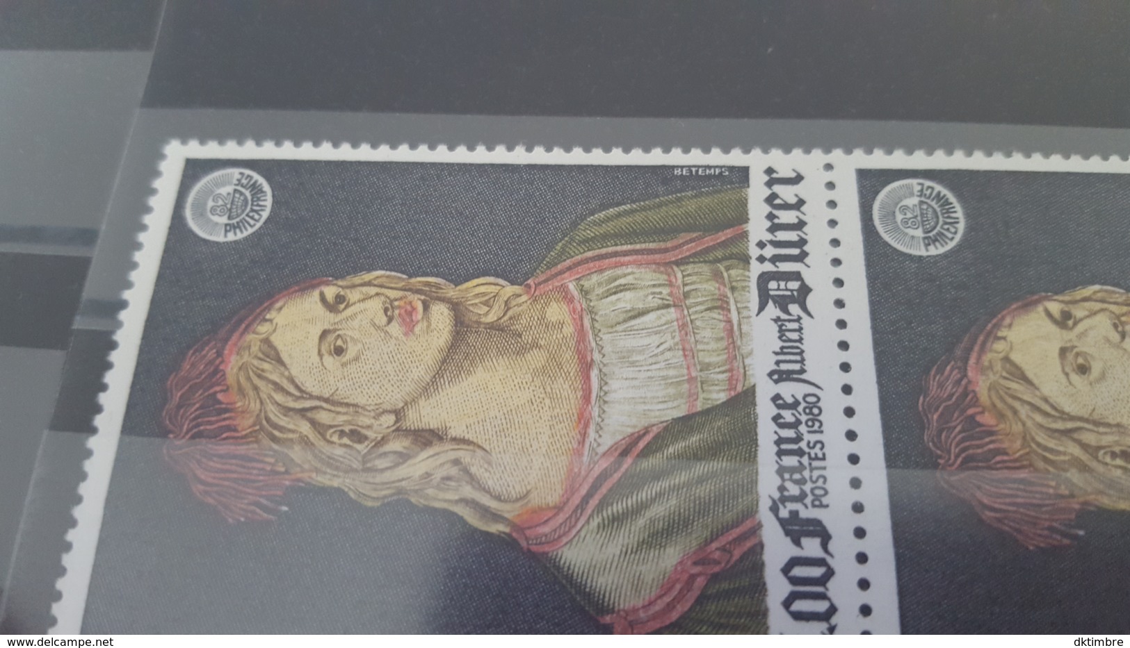 LOT 434076 TIMBRE DE FRANCE NEUF** LUXE VARIETE ROUGE A LEVRES DECALE - Non Classés