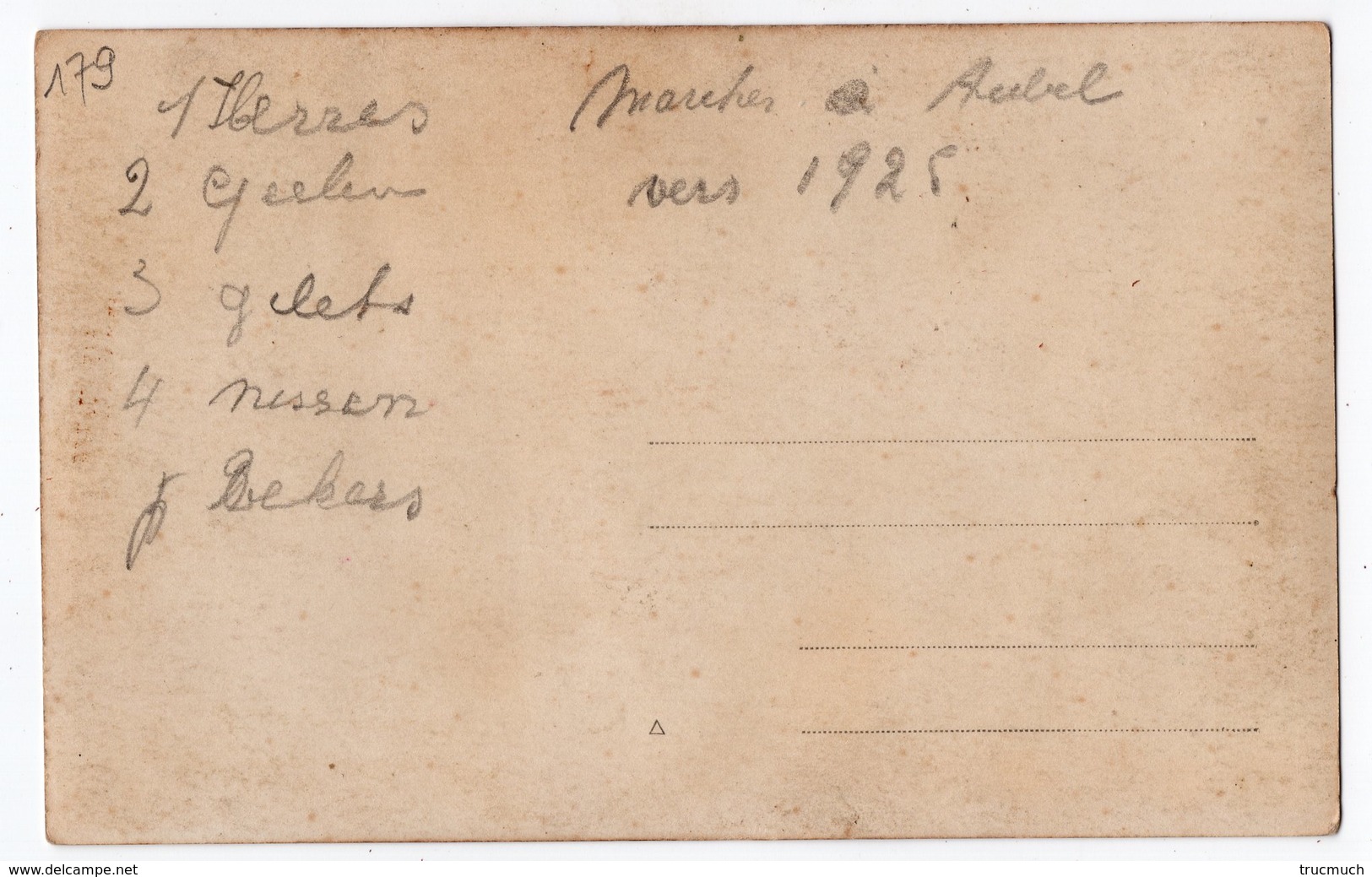 179 - AUBEL  - MMrs. HERRES - GEELEN - GILET - NISSEN - BEKERS * Marché Vers 1925   *carte-photo* - Aubel