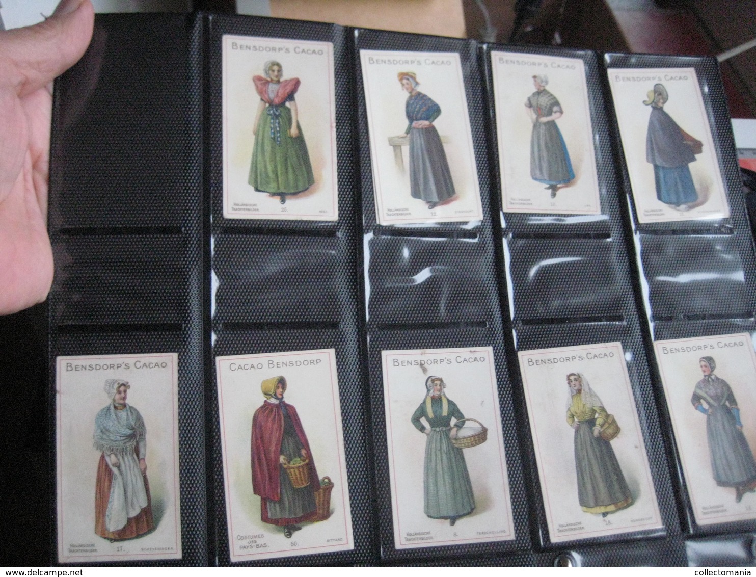 30 cards,   4,2cm X 7,2  cm  advertising  c1890  CACAO COCOA BENSDORP chocolate, all splendid, alike cigarettecards