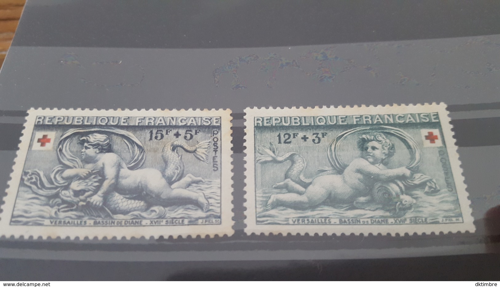 LOT 434139 TIMBRE DE FRANCE NEUF** LUXE VARIETE ICROIX ROUGE ET NOIRE - Non Classés