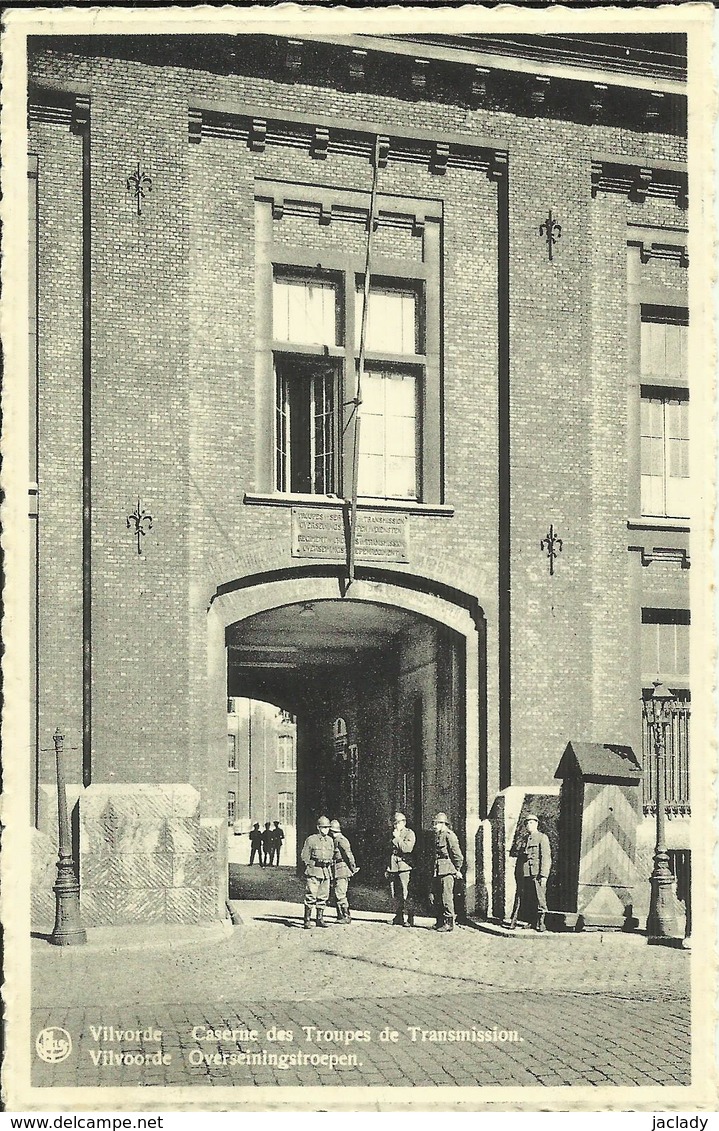 Vilvorde -- Caserne Des Troupes De Transmission.     (2 Scans) - Barracks