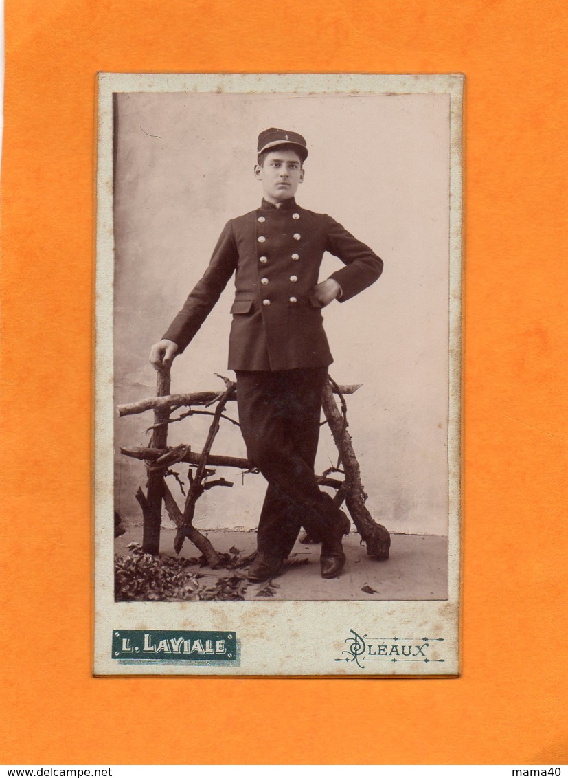 CDV - 15 - PLEAUX - L. LAVIALE - MILITAIRE EN TENUE - Guerre, Militaire