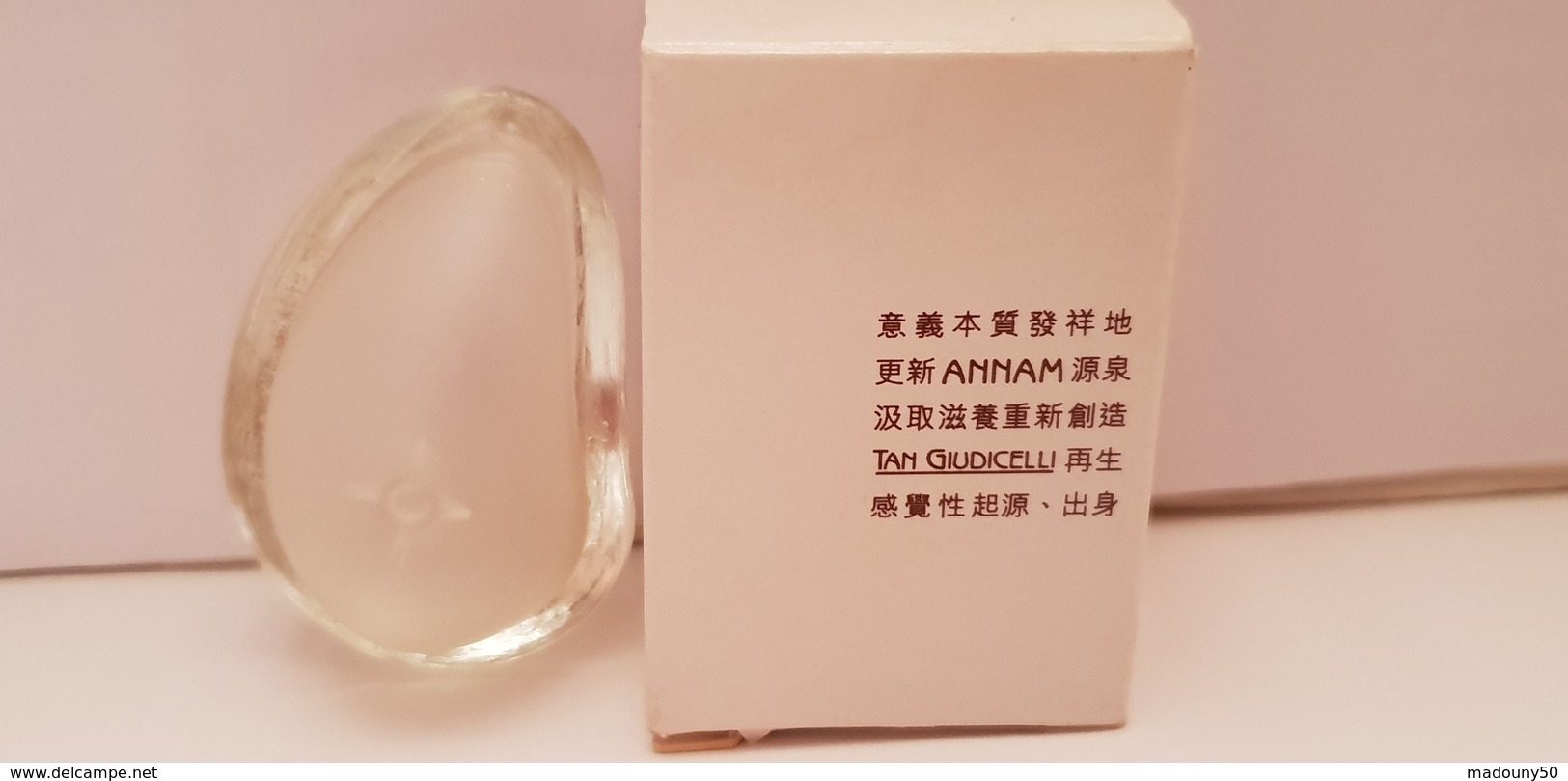 MINIATURE PARFUM   TAN GIUDICELLI  ANNAM  EDP 3 Ml VER VERSION ASIATIQUE  TRES TRES RARE - Miniatures Womens' Fragrances (without Box)