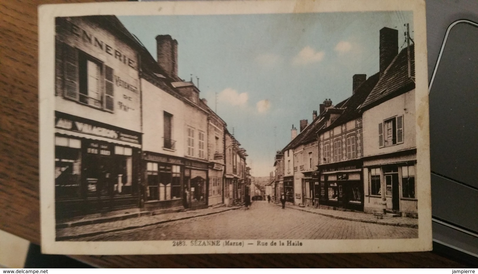 2483 - Sézanne (Marne) - Rue De La Halle - Sezanne