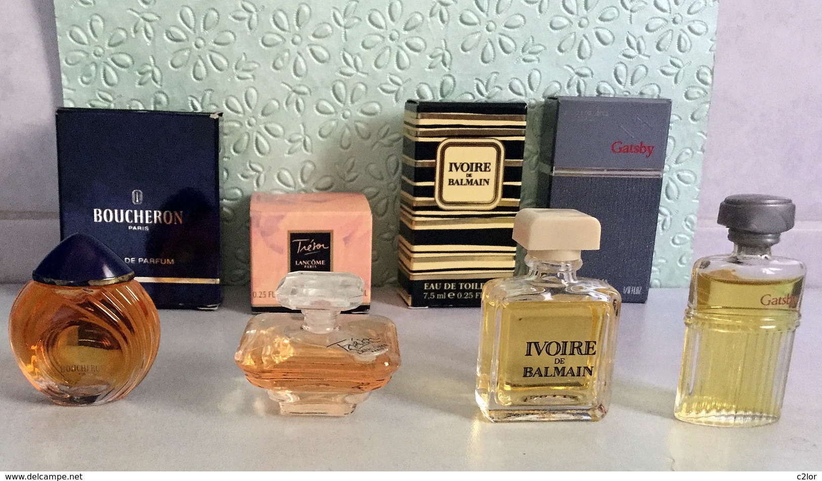 Lot De 4 Miniatures De Parfum Avec Boites (M0765) - Miniatures Femmes (avec Boite)