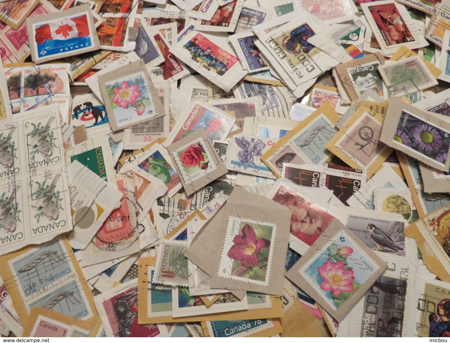 ##KK, Canada, Vrac, Plus De 750 Timbres Commémoratifs, More Than 750 Commemorative Stamps - Vrac (max 999 Timbres)