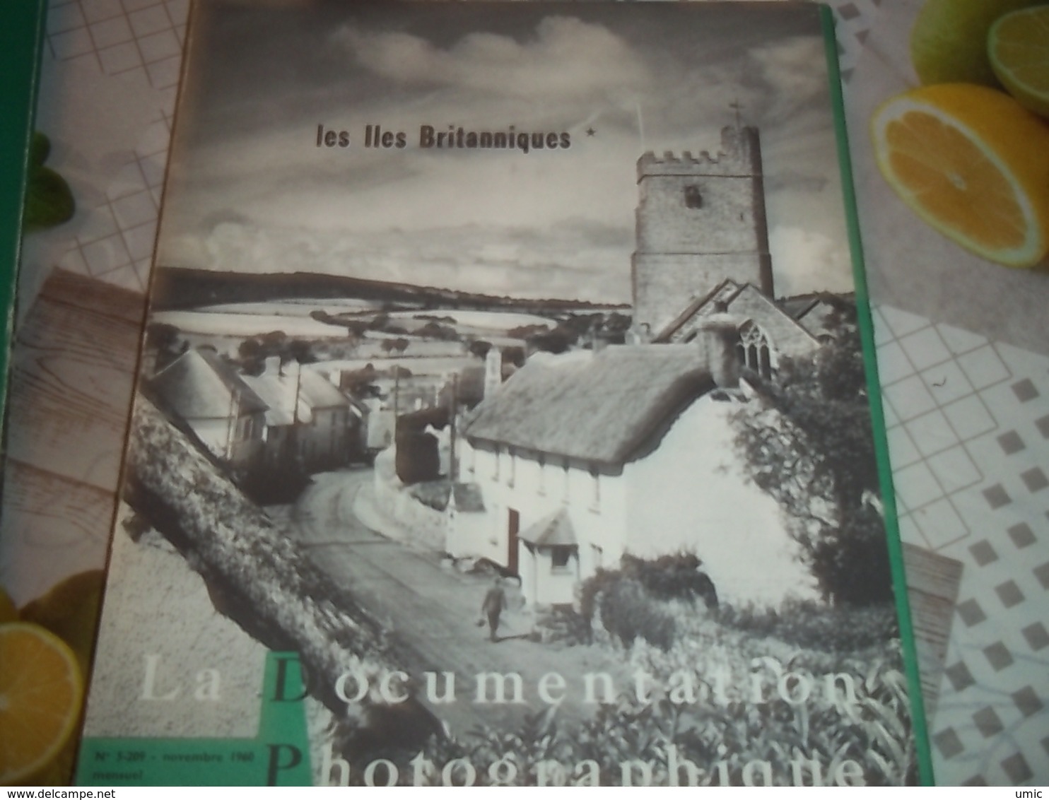 6 numéros de la documentation photographique et 3 numéros de cinéma