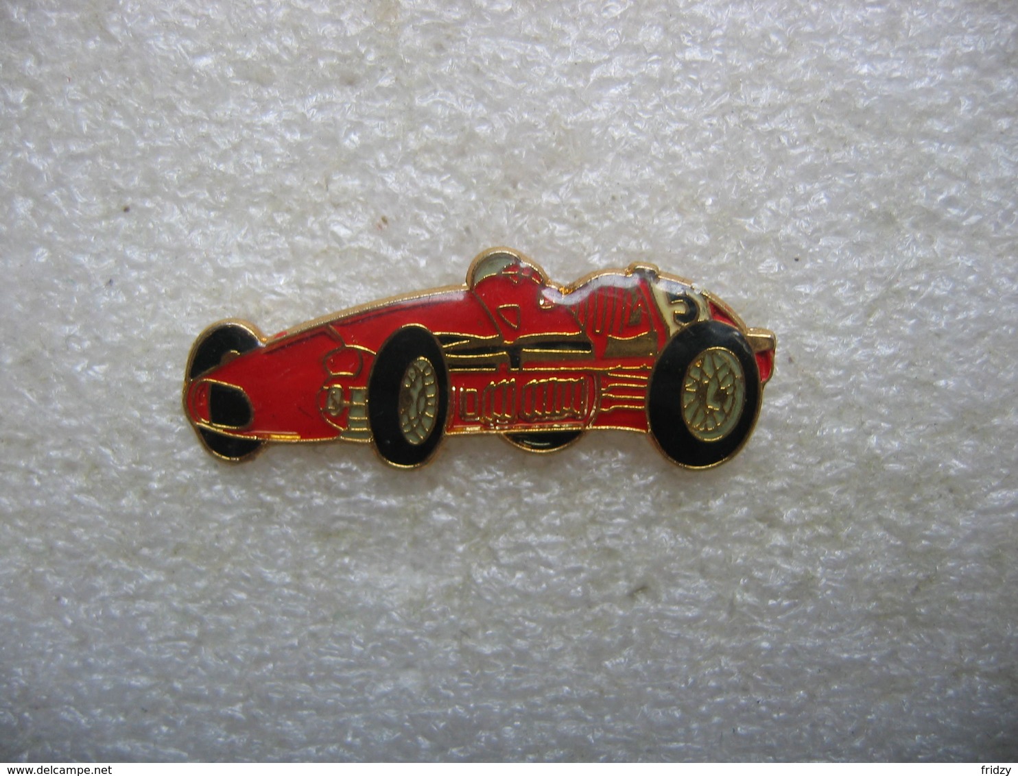 Pin's Automobile Ancienne FERRARI - Ferrari