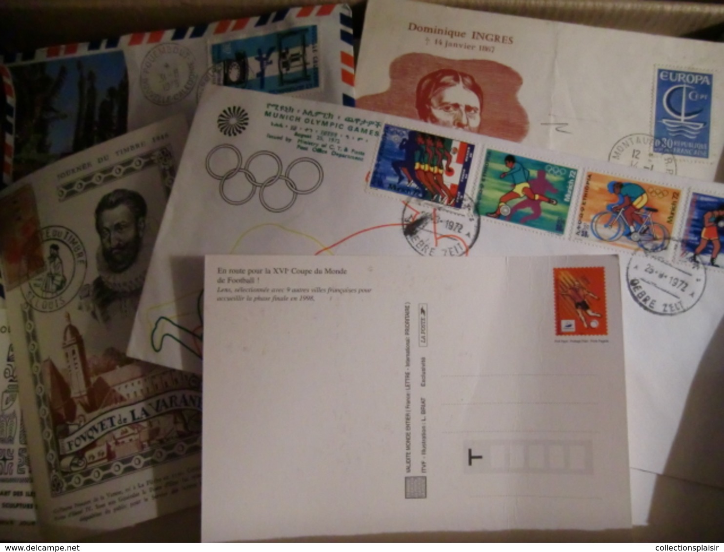 LIQUIDATION DANS CARTON FDC FRANCE ET MONDE CPA VIEUX PAPIERS A VOIR A DECOUVRIR - Collections