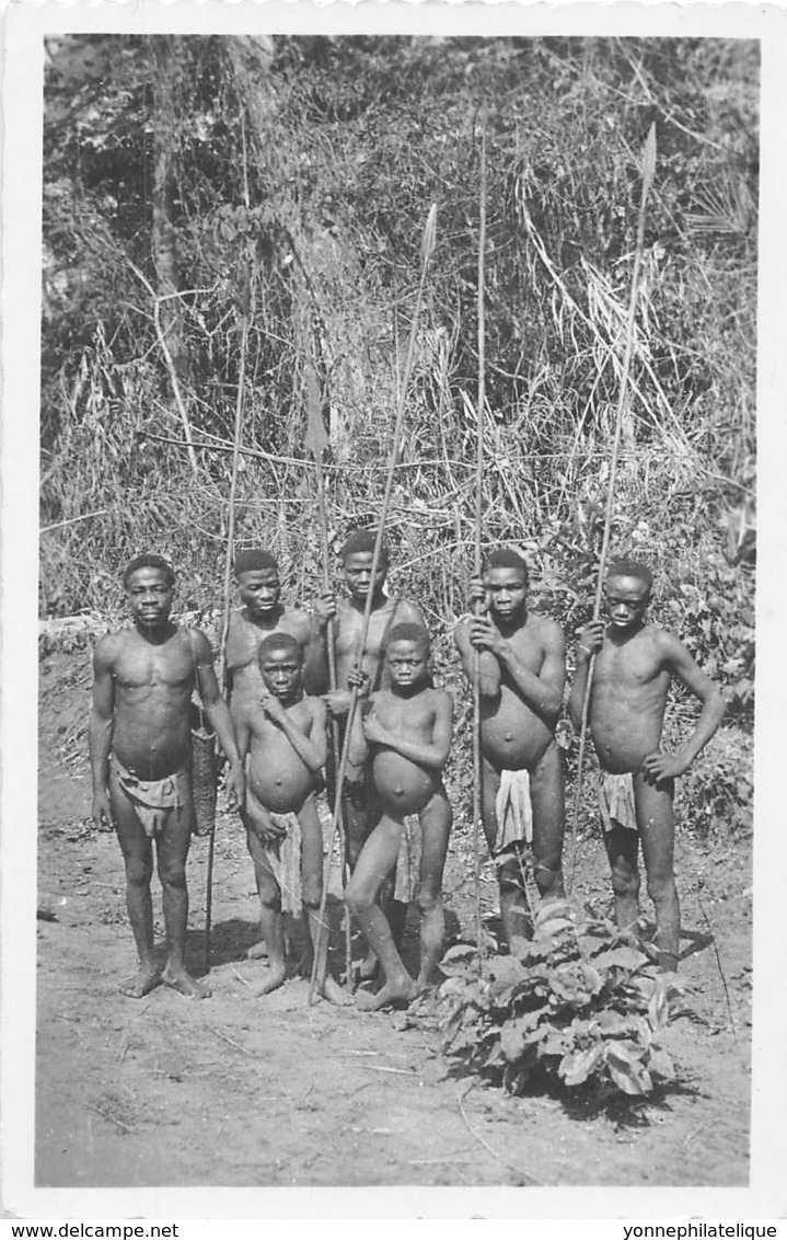 Oubangui Chari - Scenes Et Types V / 05 - Chasseurs Babinga - Centrafricaine (République)