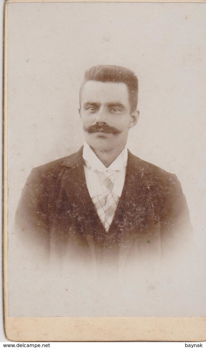 A245  -  CABINET  PHOTO,  CDV  -  AUSTRIA  ~  MANN  ~    10,5 Cm  X 6,5 Cm - Alte (vor 1900)